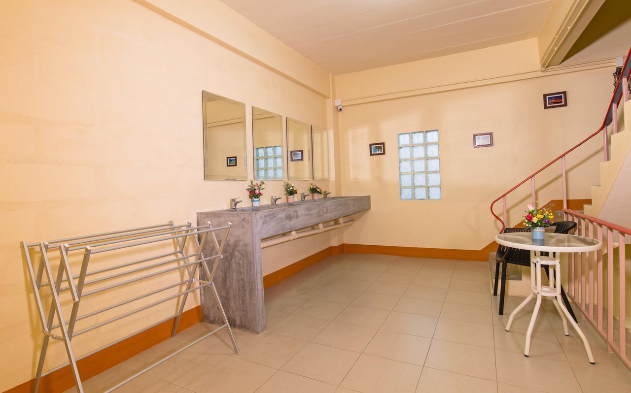Chaofar De Hostel Krabi town Εξωτερικό φωτογραφία