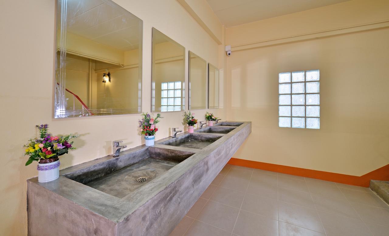 Chaofar De Hostel Krabi town Εξωτερικό φωτογραφία